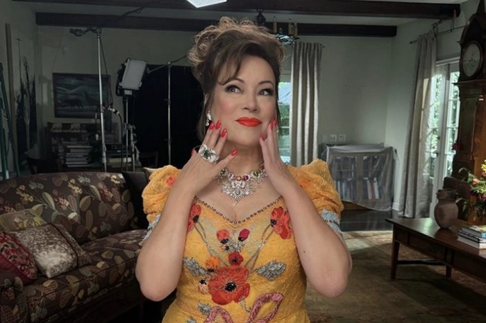 Jennifer Tilly Net Worth 3