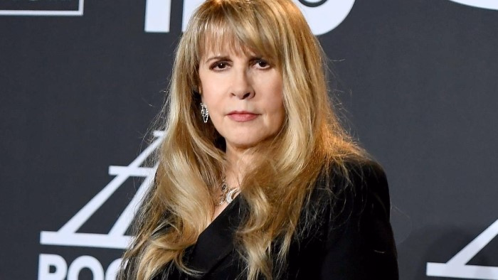Stevie Nicks Biography