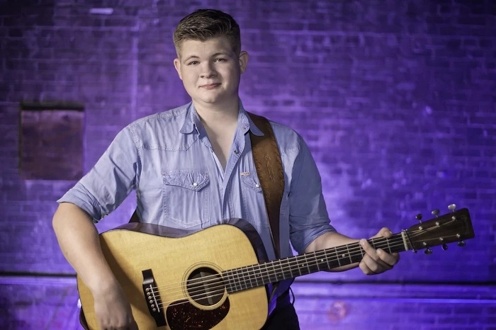 Alex Miller Early Life and Musical Foundations