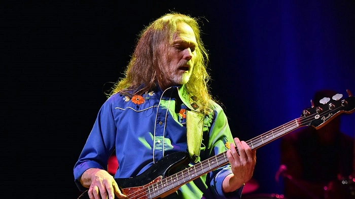timothy b. schmit net worth 3