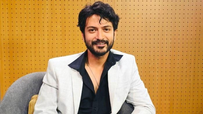 Yash Rohan Lifestyle and Public Image